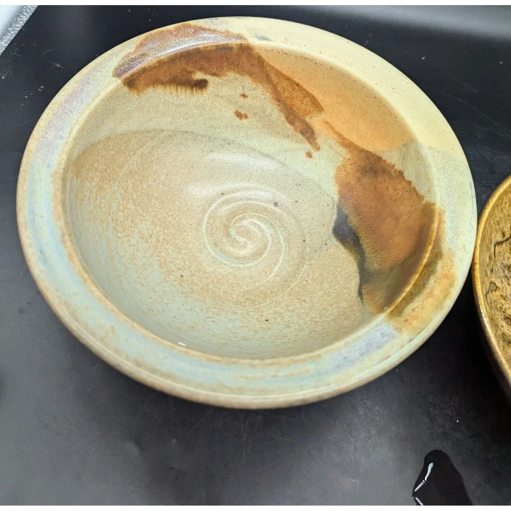 Lot/2 Vintage Studio Art Pottery Ceramic Bowls Brown Beige Signed 7* 7.75